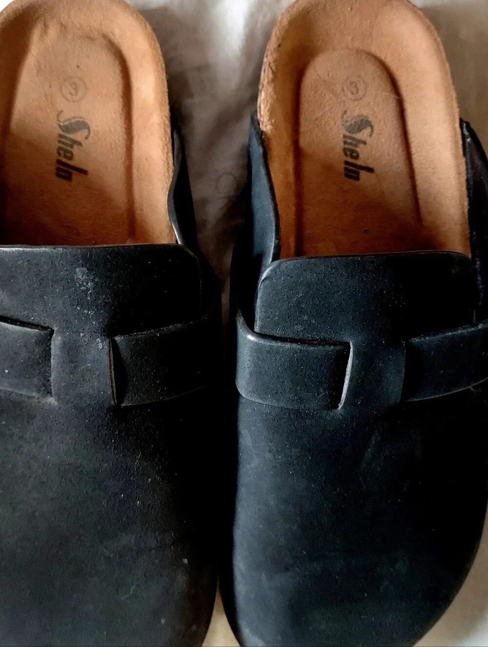 Girl's Size 3 Yoki GILA-102 Faux Suede Slip On ClogsBlack Slip-On Buckle Clogs